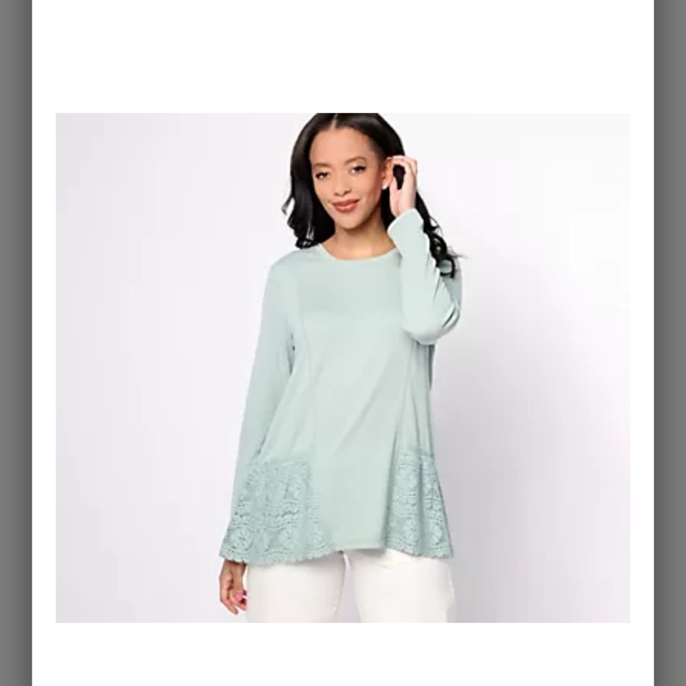 LOGO Elegant Mint Green Lace Trim Top